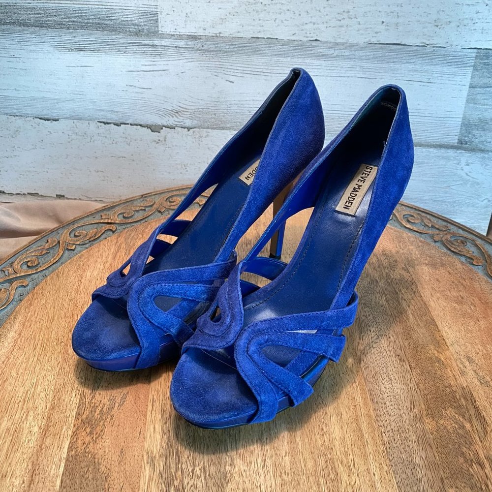 Steve Madden Blue Suede Open Toed Heels - Size 10M